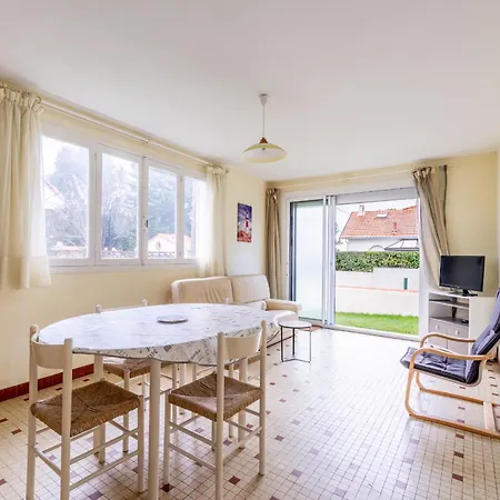 43 - Bercement Par Les Vagues * Pornic